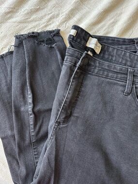 Universal Thread Charcoal Black High-Rise Skinny Jeans with Frayed Hem